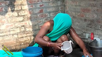 Desi Village Babe Radhika’s Steamy Hindi Bath Video