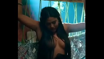 Sultry Indian Beauty Devoted To Her Man’s Deepest Desires